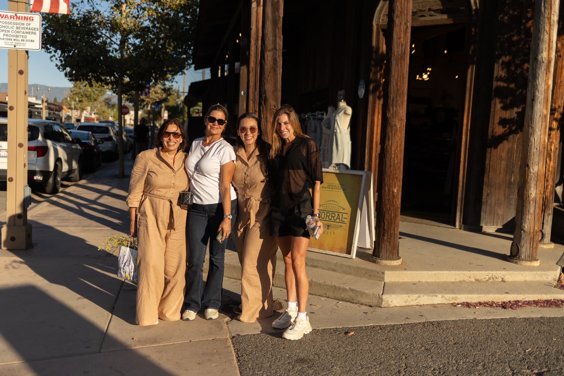 El grupo con las cámaras en California