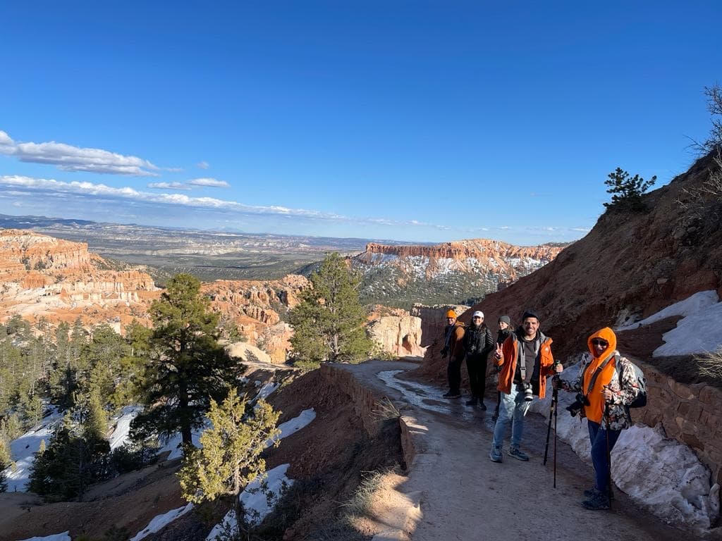 El grupo con las cámaras en Utah
